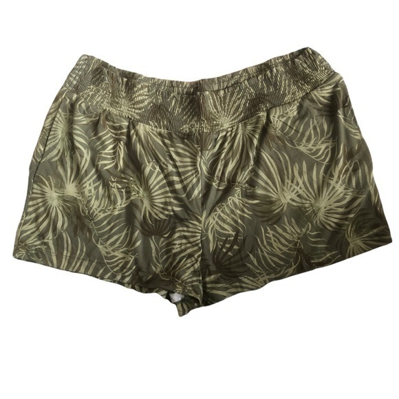 Tropical shorts - Picture 1 of 3